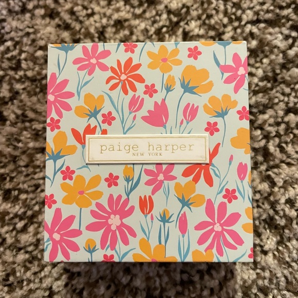 cute necklace - Picture 2 of 2